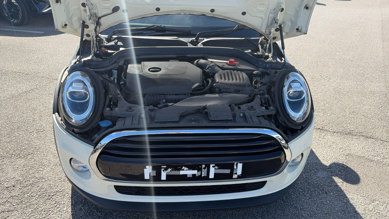 MINI Hatchback 1.5 Cooper Classic II 3dr Petrol Hatchback